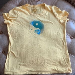 Life is Good Graphic "Listen to Your Heart" T-shirt Size L